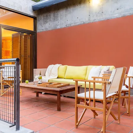 Paradise Peek, Villa