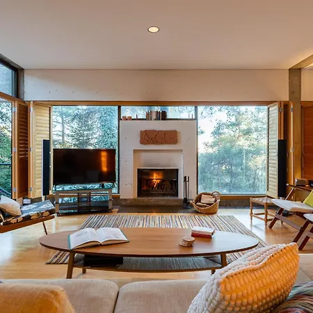 Paradise Peek,